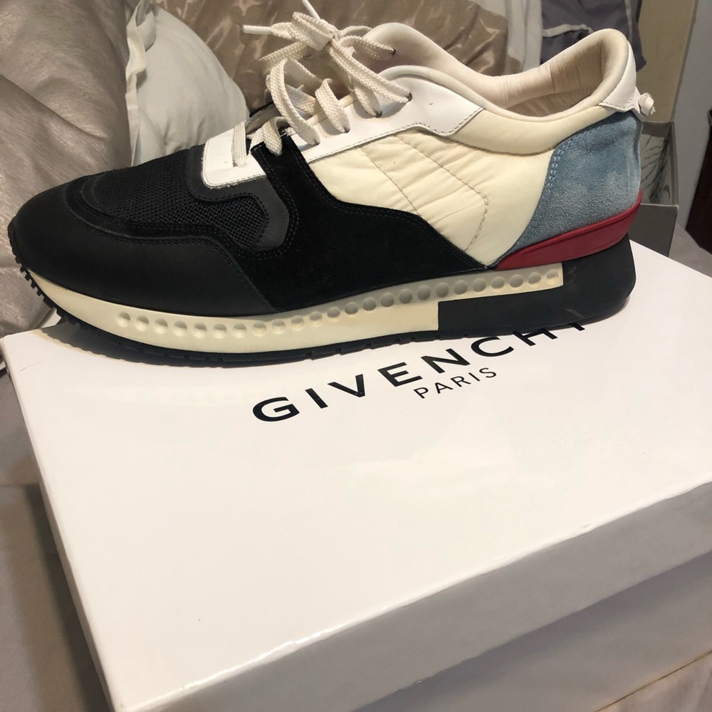 Men Givenchy size 44